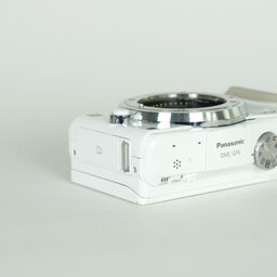 Panasonic LUMIX DMC-GF6-W ボディ ホワイト