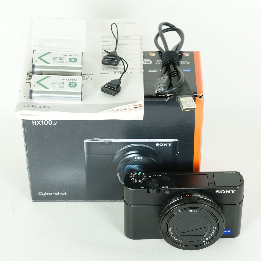 SONY Cyber-shot DSC-RX100M4