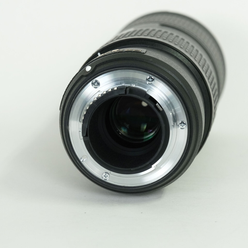 Nikon AF-S NIKKOR 70-200mm f/4G ED VR Nikon AF-S NIKKOR 70-200mm f/4G ED VR