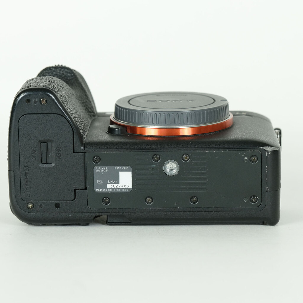 SONY α7 IV(ILCE-7M4) SONY α7 IV(ILCE-7M4)