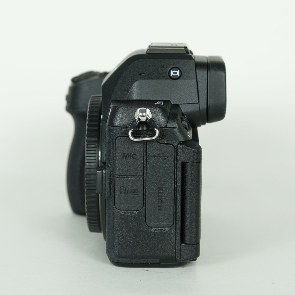 Nikon Z5II [�{�f�B]