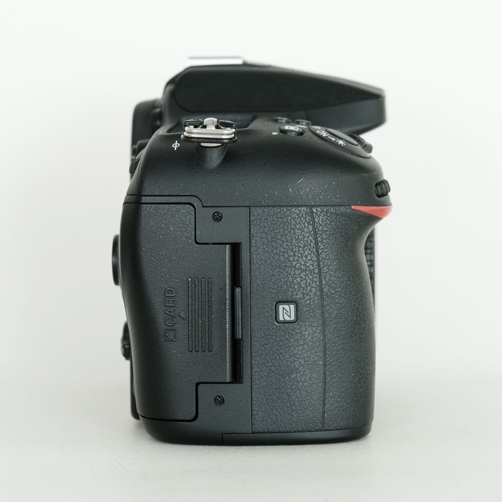 Nikon D7200 バッテリーパックキット