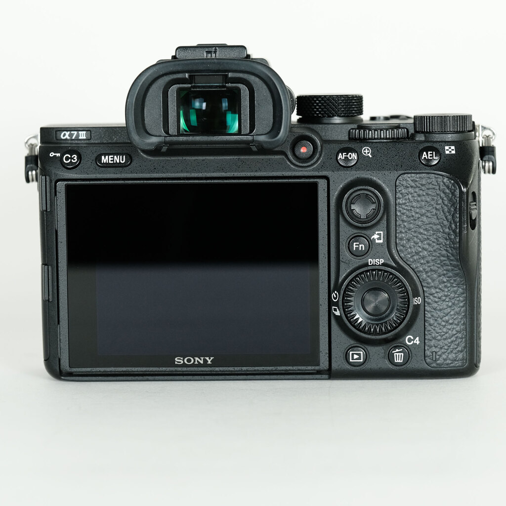 SONY α7 III(ILCE-7M3) SONY α7 III(ILCE-7M3)