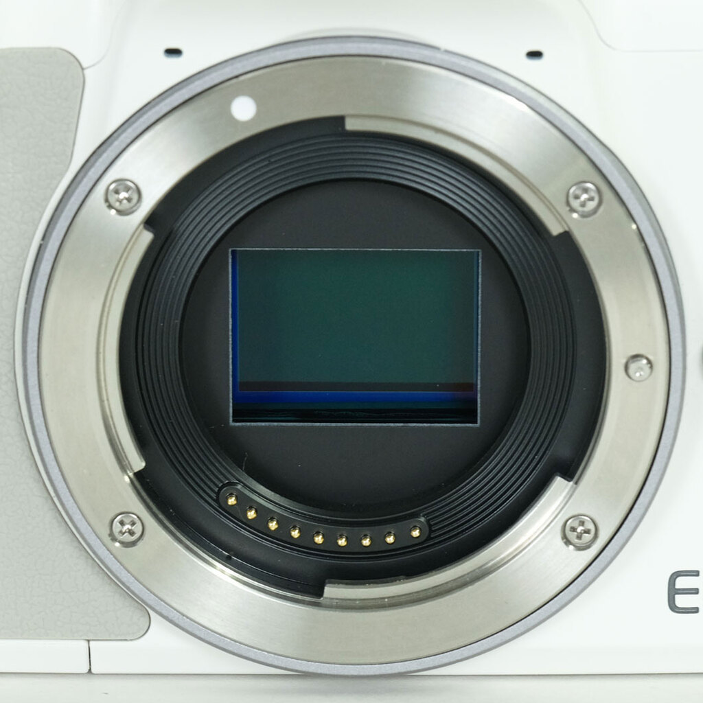 Canon EOS Kiss M2