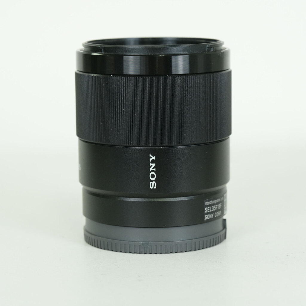 SONY FE 35mm F1.8 SEL35F18F SONY FE 35mm F1.8 SEL35F18F