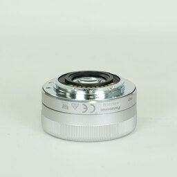 Panasonic LUMIX G VARIO 12-32mm / F3.5-5.6 ASPH. / MEGA O.I.S.