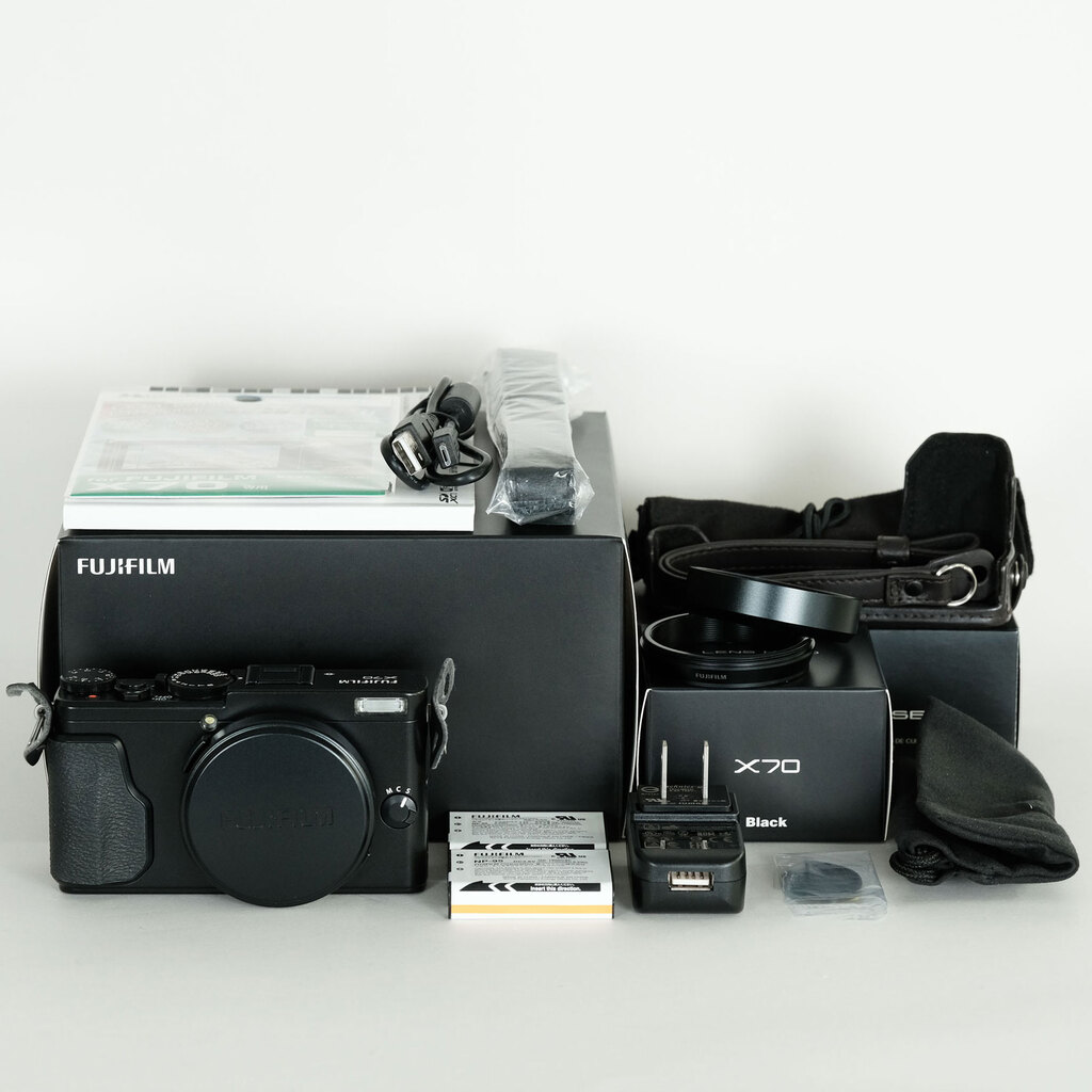 FUJIFILM X70 ブラック