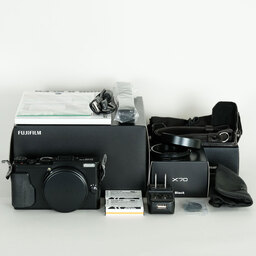 FUJIFILM X70 ブラック