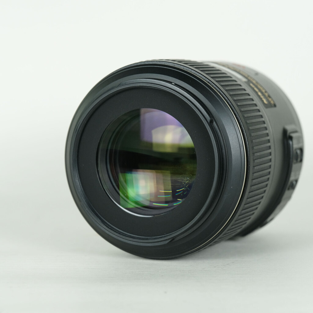 Nikon AF-S VR Micro-Nikkor 105mm f/2.8G IF-EDの出品 | ONE SCENE