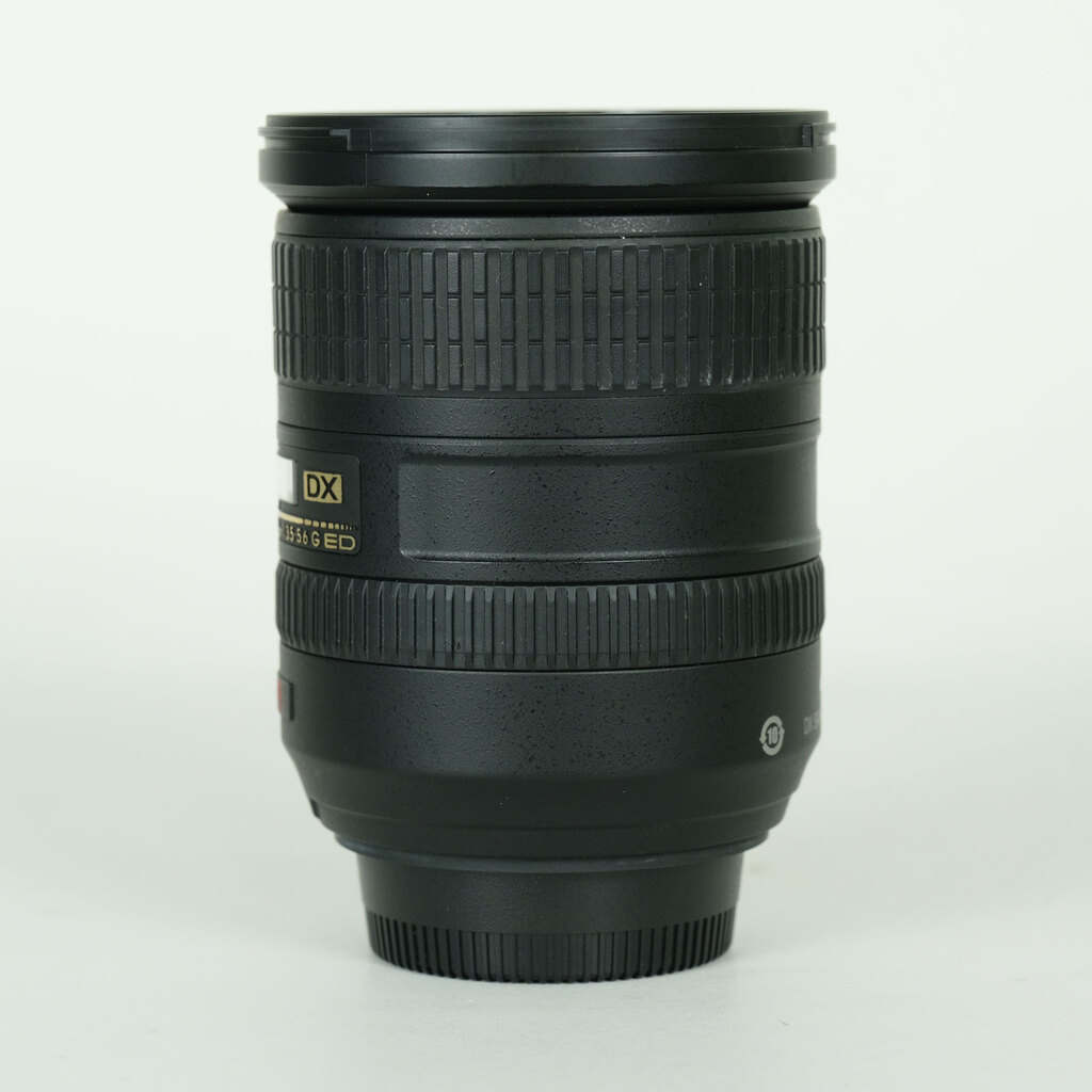 Nikon AF-S DX VR Zoom-Nikkor 18-200mm F3.5-5.6G IF-ED
