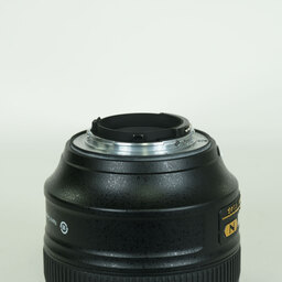 Nikon AF-S NIKKOR 58mm f/1.4G Nikon AF-S NIKKOR 58mm f/1.4G