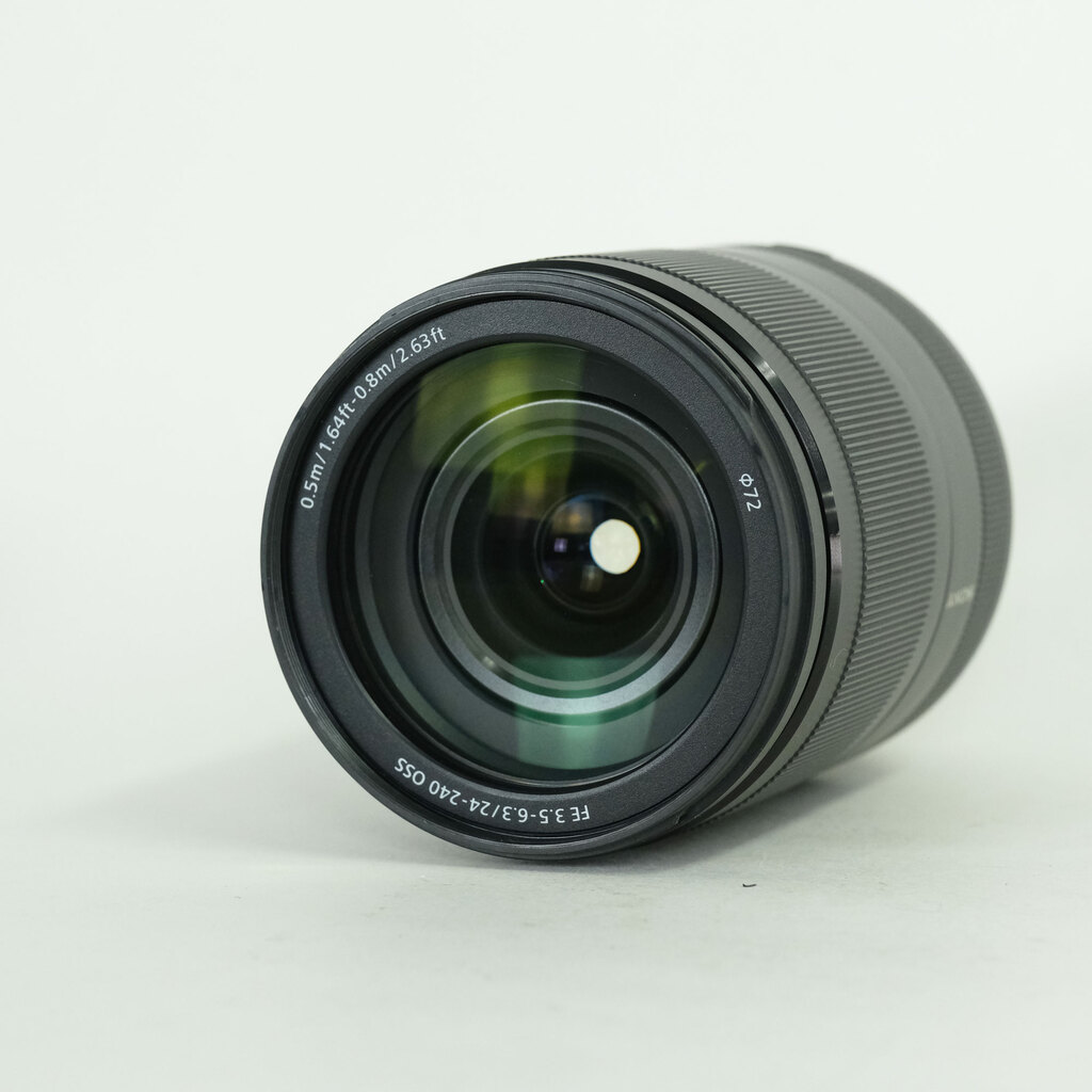 SONY FE 24-240mm F3.5-6.3 OSS SEL24240
