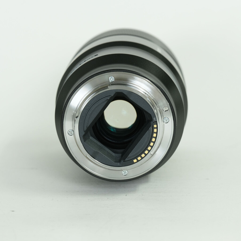 SONY FE 90mm F2.8 Macro G OSS SEL90M28G