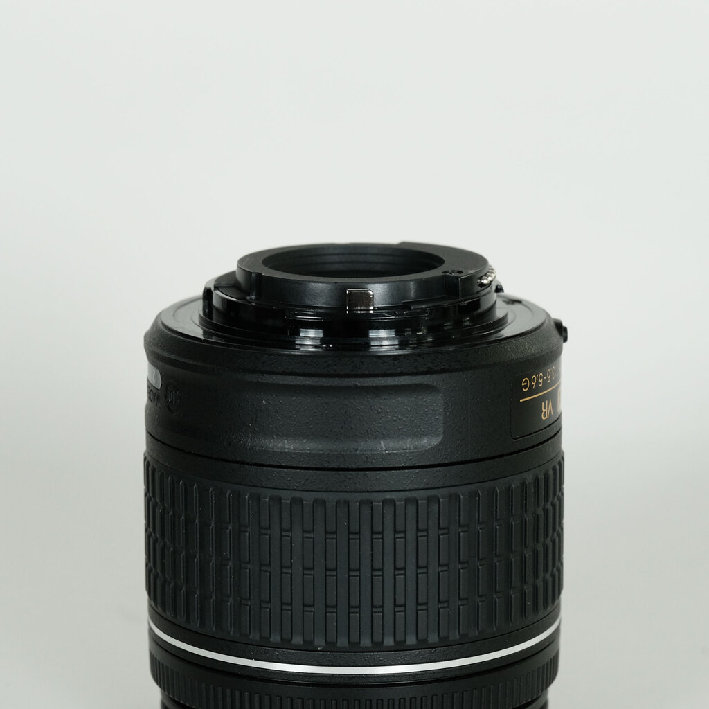 Nikon AF-P DX NIKKOR 18-55mm F3.5-5.6G VR