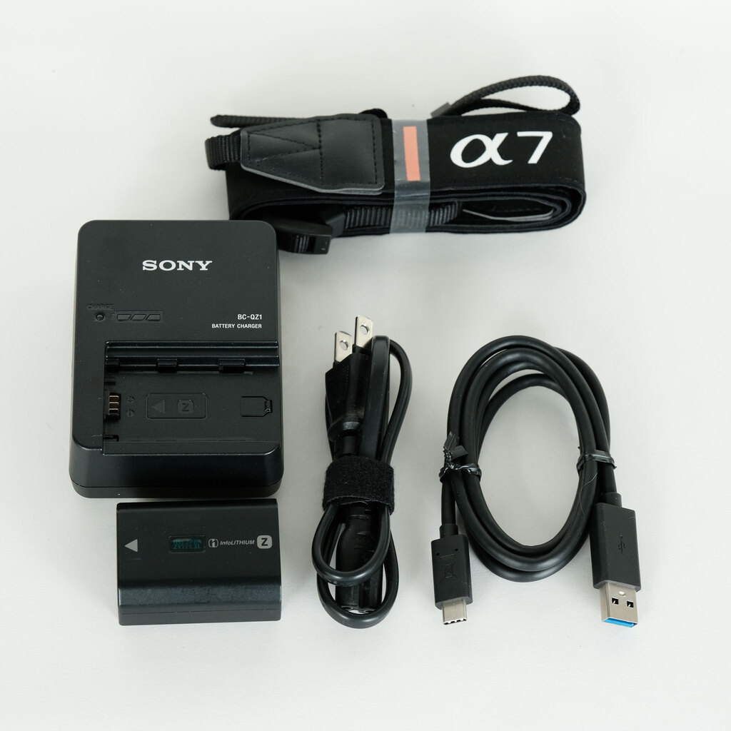 SONY α7RIII ボディ ILCE-7RM3A 【後期モデル 液晶下部にSONYロゴなし】 SONY α7RIII ボディ ILCE-7RM3A 【後期モデル 液晶下部にSONYロゴなし】