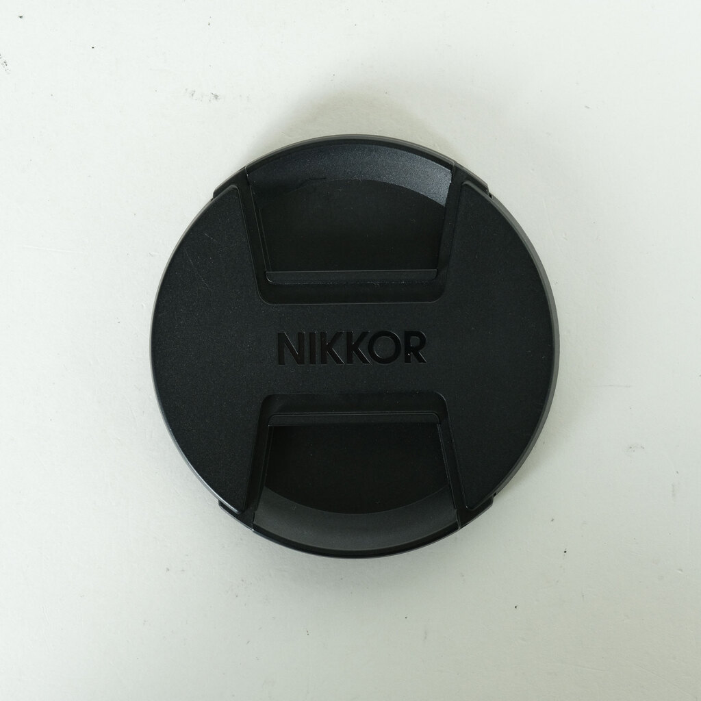 Nikon NIKKOR Z 135mm f/1.8 S Plena
