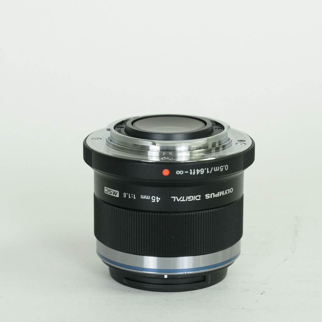 OLYMPUS M.ZUIKO DIGITAL 45mm F1.8 OLYMPUS M.ZUIKO DIGITAL 45mm F1.8