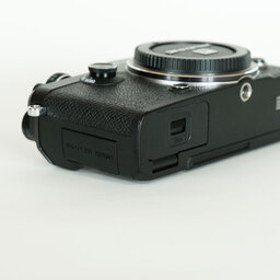OLYMPUS PEN-F