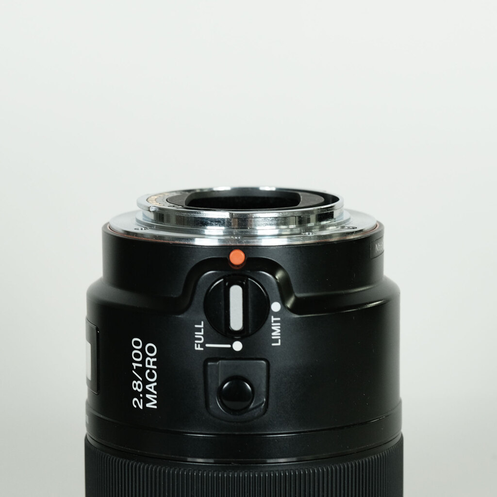 SONY 100mm F2.8 マクロ SAL100M28(ソニーA用) SONY 100mm F2.8 マクロ SAL100M28(ソニーA用)