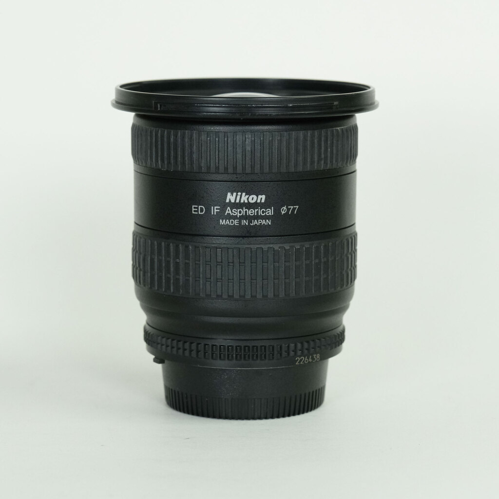 Nikon Ai AF Zoom-Nikkor 18-35mm F3.5-4.5D IF-ED Nikon Ai AF Zoom-Nikkor 18-35mm F3.5-4.5D IF-ED