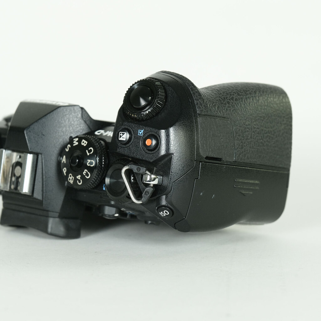 OLYMPUS OM-D E-M1 Mark III