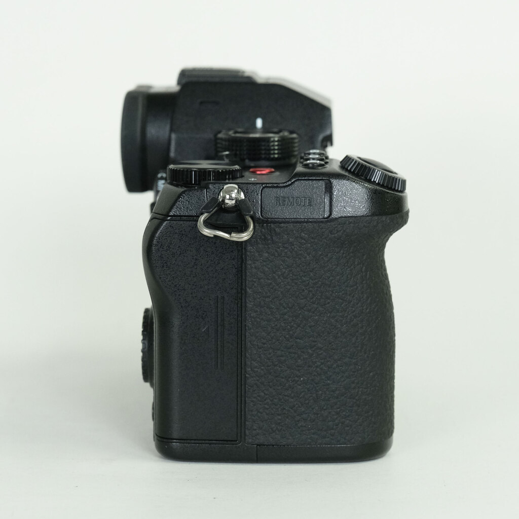 Panasonic LUMIX DC-S5 Panasonic LUMIX DC-S5