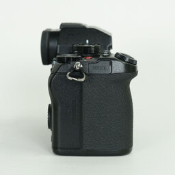 Panasonic LUMIX DC-S5 Panasonic LUMIX DC-S5