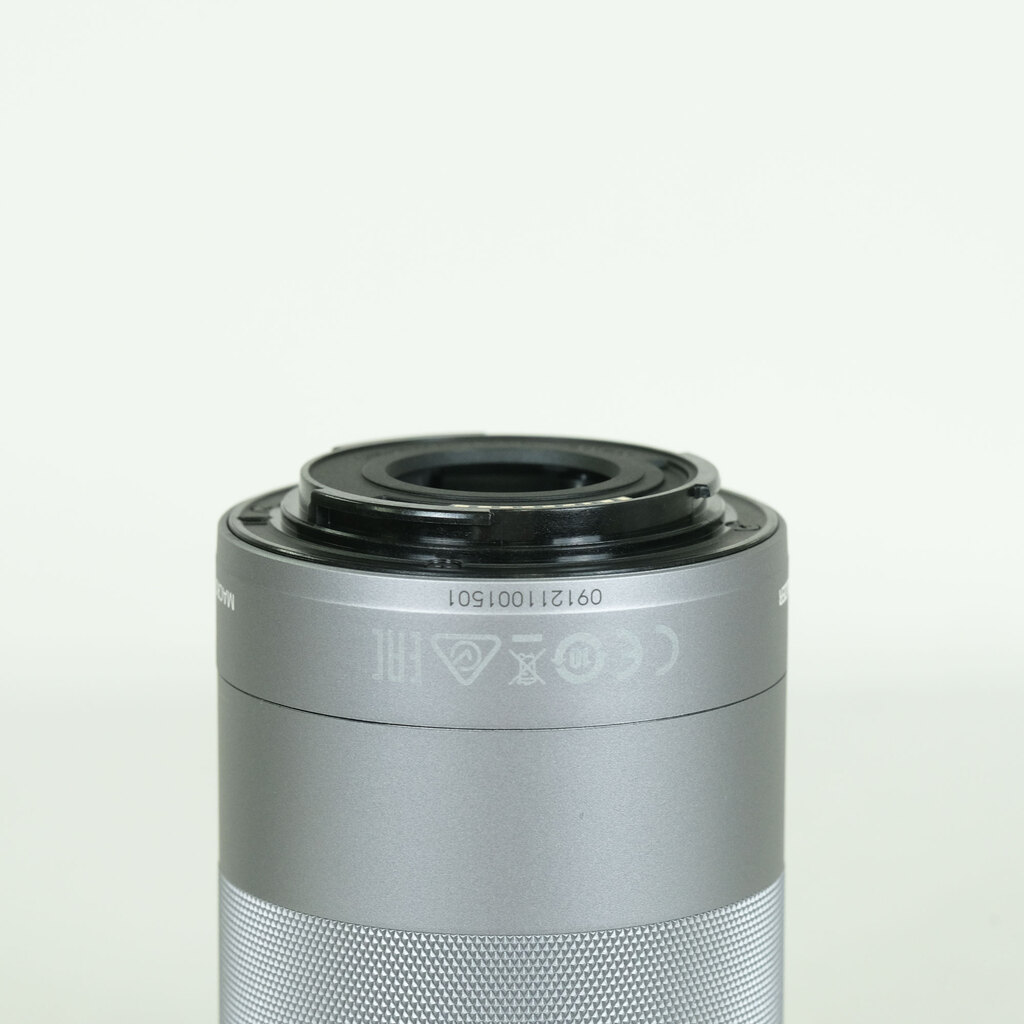 Canon EF-M55-200mm F4.5-6.3 IS STM シルバー