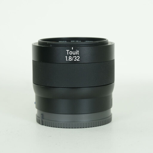 Carl Zeiss Touit 32mm F1.8（ソニーE用）