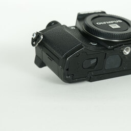 OLYMPUS OM-D E-M5 Mark II