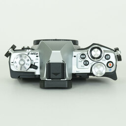 OLYMPUS OM-D E-M5 Mark II OLYMPUS OM-D E-M5 Mark II