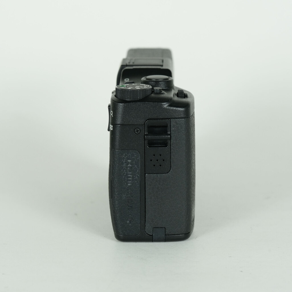 RICOH GXRボディの出品 | ONE SCENE（ワンシーン）