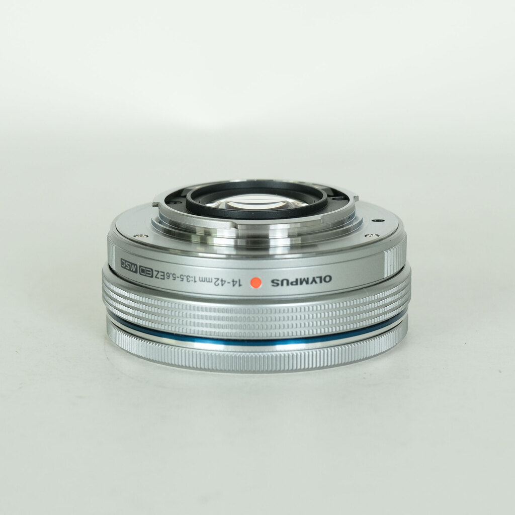 OLYMPUS M.ZUIKO DIGITAL ED 14-42mm F3.5-5.6 EZ シルバー