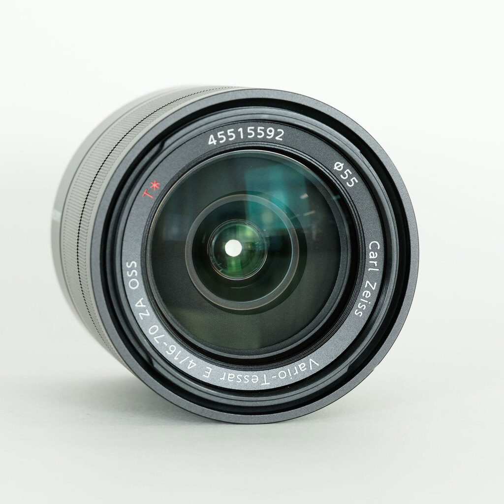 SONY Vario-Tessar T* E 16-70mm F4 ZA OSS SEL1670Z SONY Vario-Tessar T* E 16-70mm F4 ZA OSS SEL1670Z