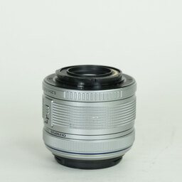 OLYMPUS M.ZUIKO DIGITAL 14-42mm F3.5-5.6IIR シルバー