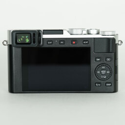 LEICA D-LUX7 シルバー