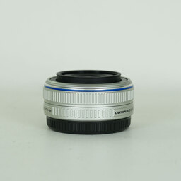 OLYMPUS M.ZUIKO DIGITAL 17mm F2.8 シルバー