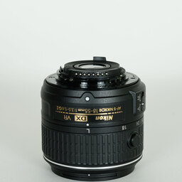 Nikon AF-S DX NIKKOR 18-55mm f3.5-5.6G VR II