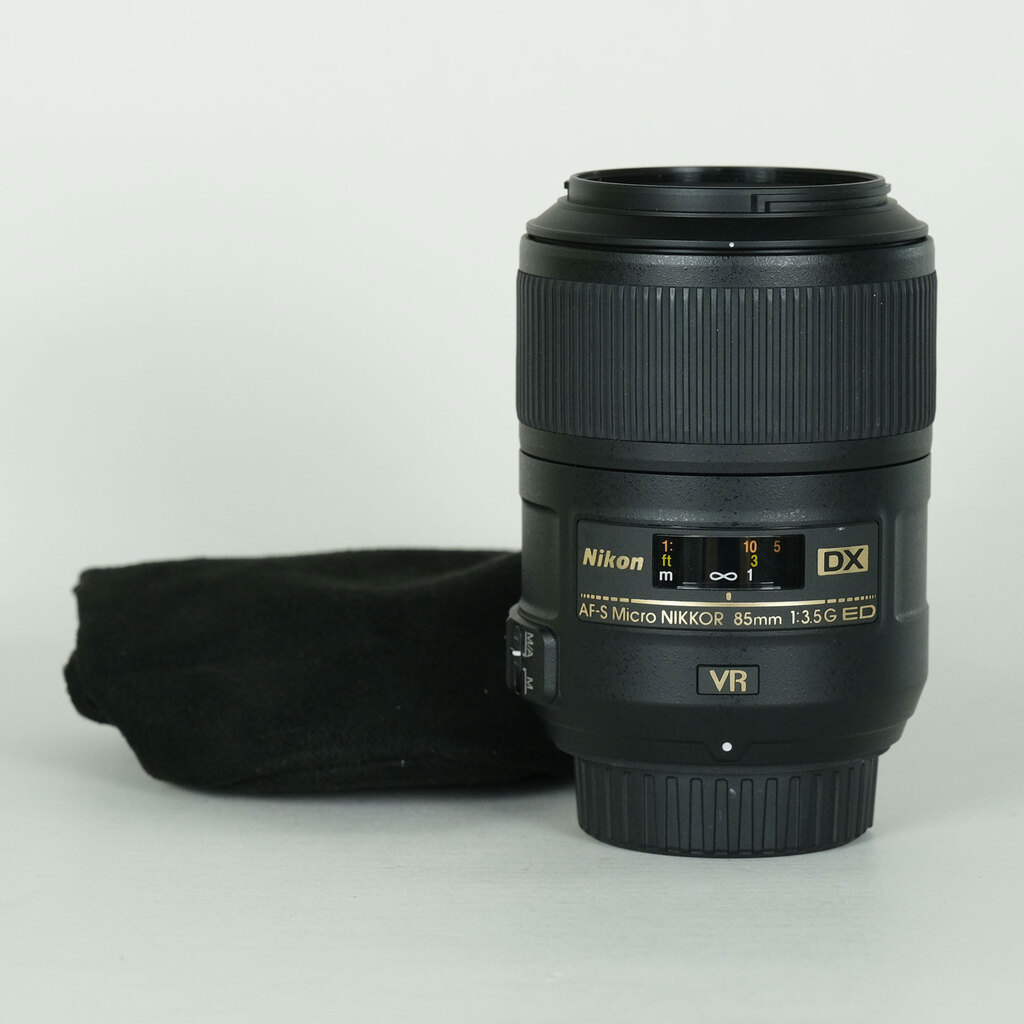 ニコン Nikon AF-S DX 85mm F3.5G ED VR　動作確認済 Nikon AF-S DX Micro NIKKOR 85mm F3.5G ED VRの出品 | ONE SCENE