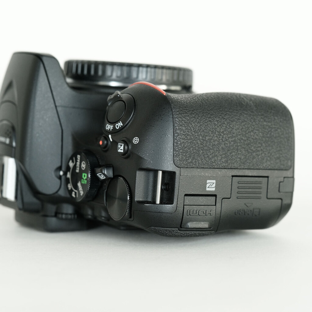 Nikon D5600 Nikon D5600