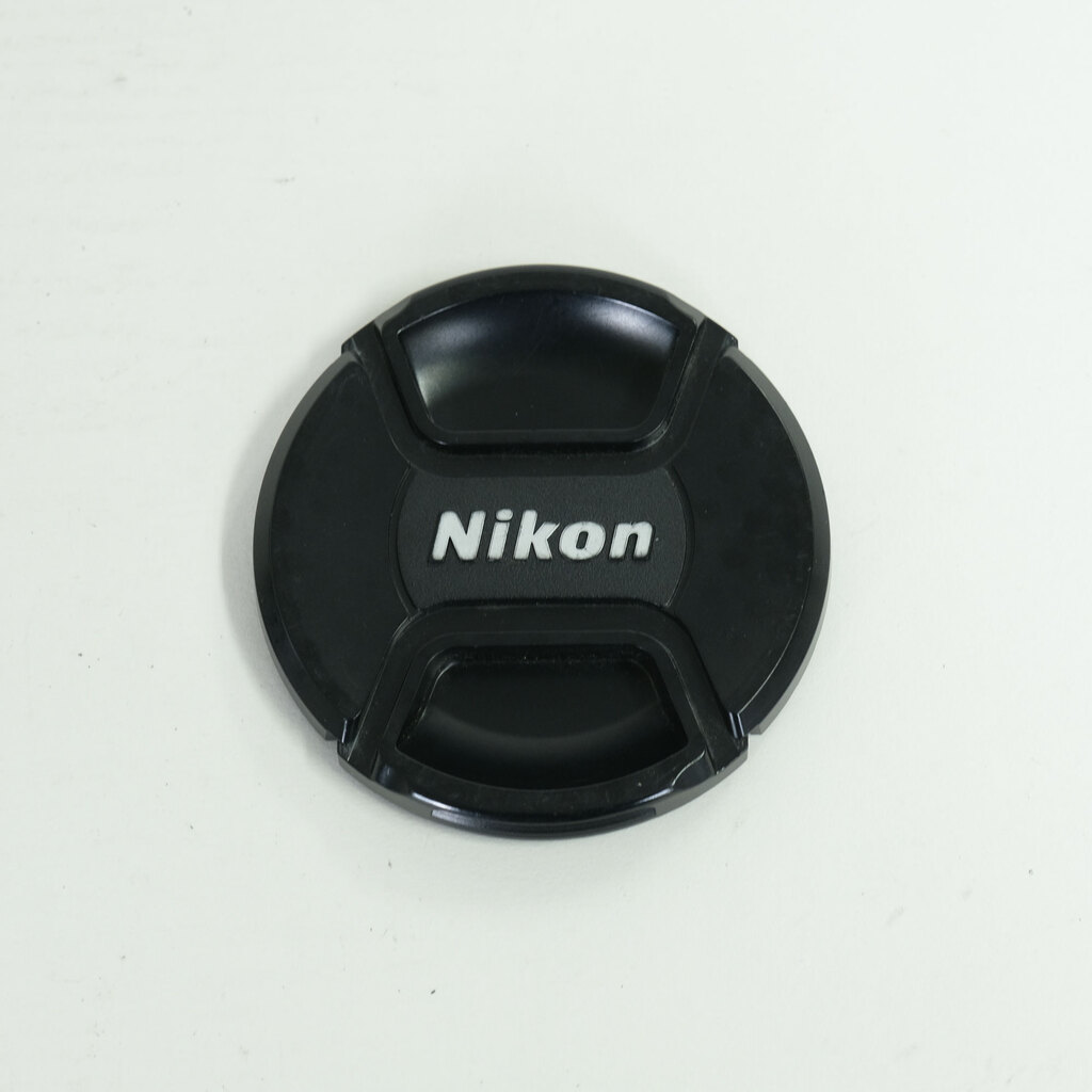 Nikon AF-S VR Zoom-Nikkor 24-120mm F3.5-5.6G IF-ED Nikon AF-S VR Zoom-Nikkor 24-120mm F3.5-5.6G IF-ED