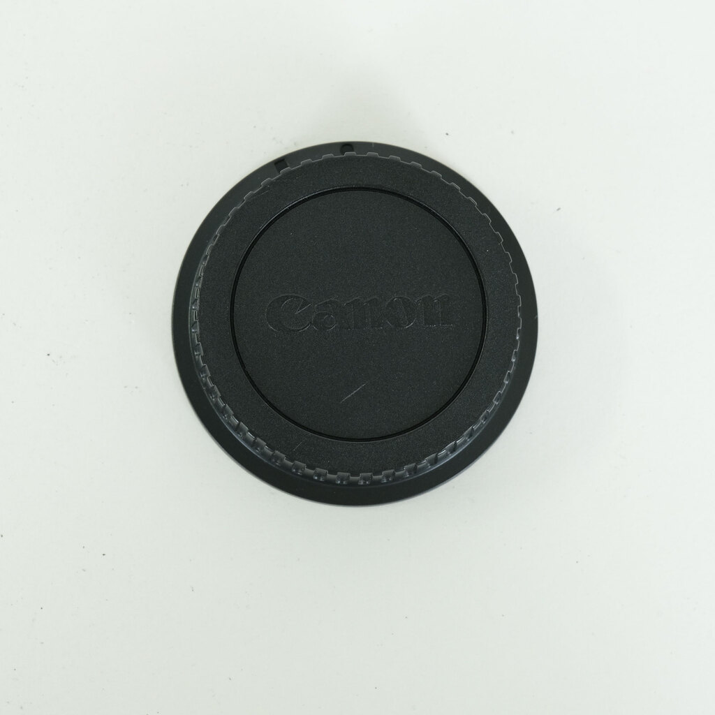 Canon EF-S18-135mm F3.5-5.6 IS USM