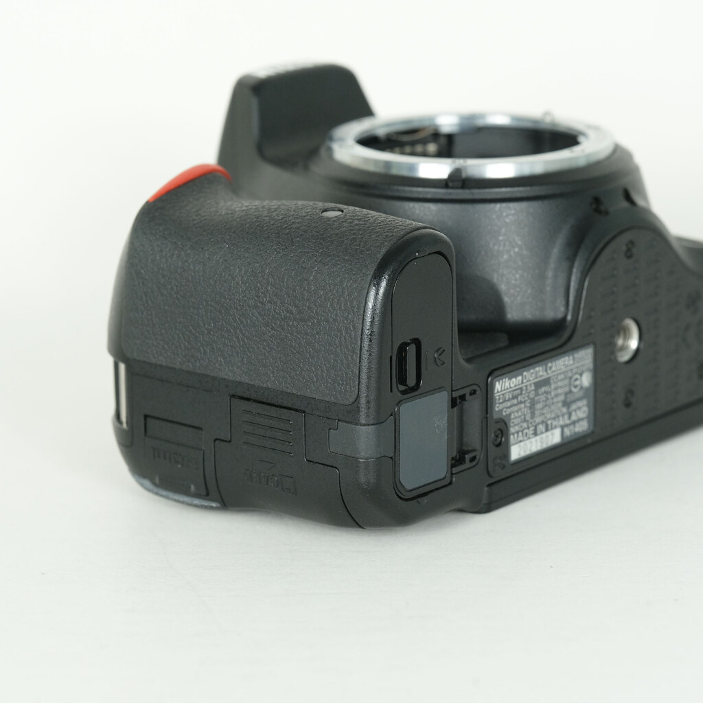 Nikon D5500の出品 | ONE SCENE（ワンシーン）