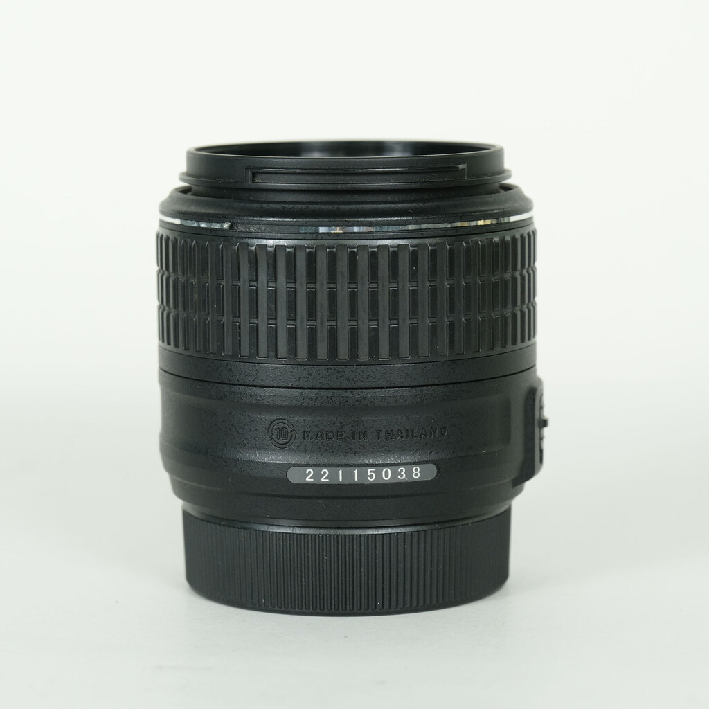 Nikon AF-S DX NIKKOR 18-55mm f3.5-5.6G VR II