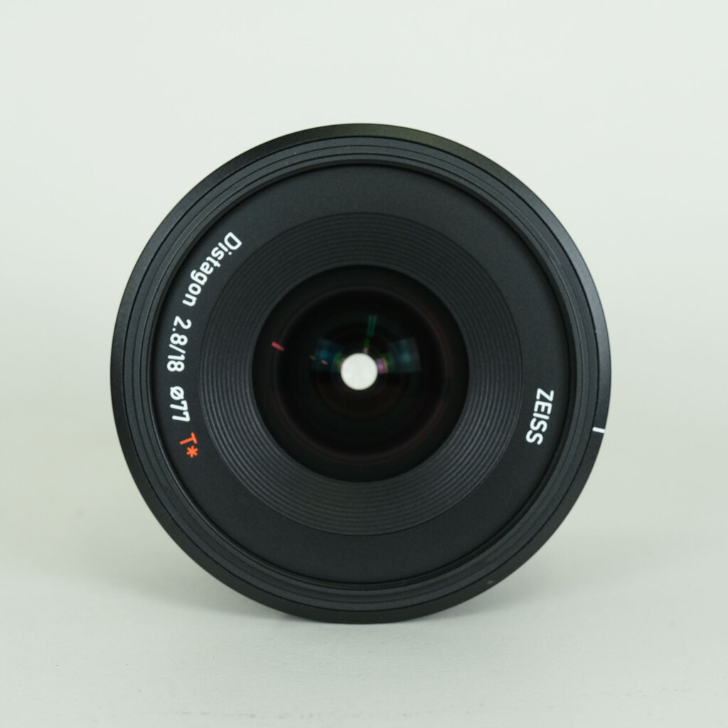Carl Zeiss Batis 2.8/18 [ソニーE用]