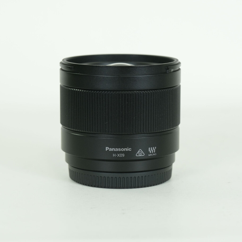 Panasonic LEICA DG SUMMILUX 9mm / F1.7 ASPH.