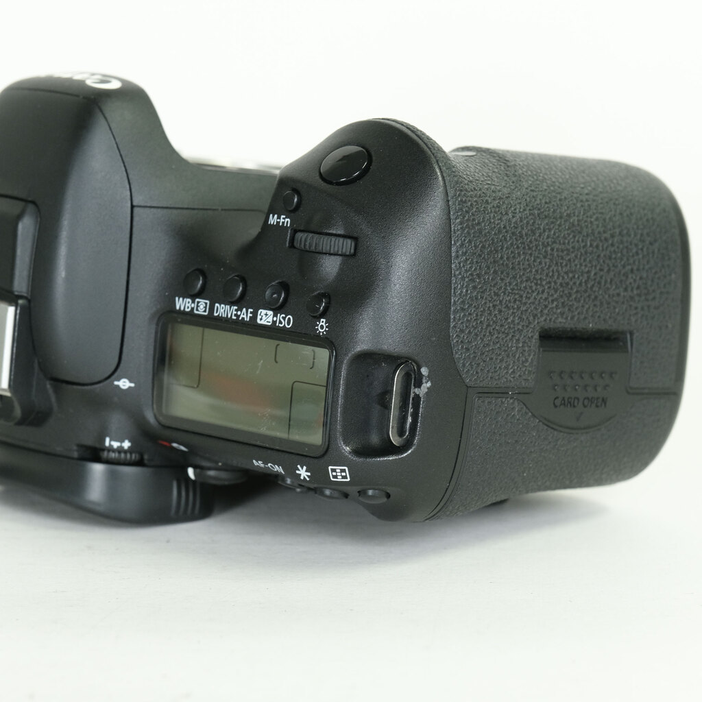 Canon EOS 7D Mark II