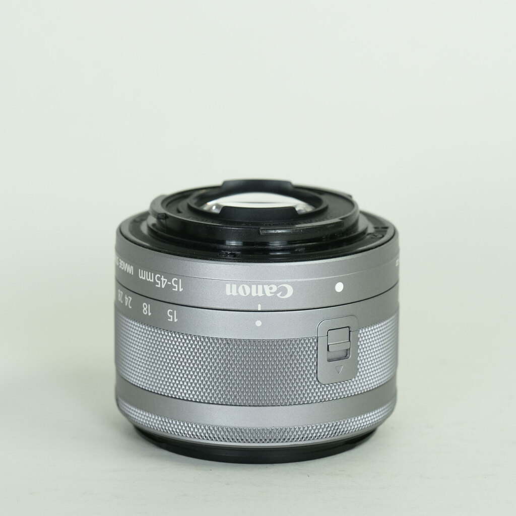Canon EF-M15-45mm F3.5-6.3 IS STM