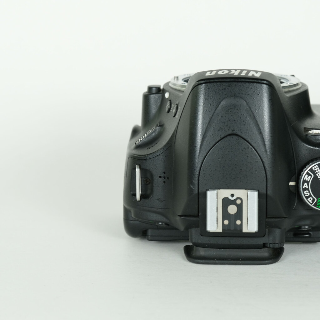 Nikon D5100 ボディの出品 | ONE SCENE（ワンシーン）
