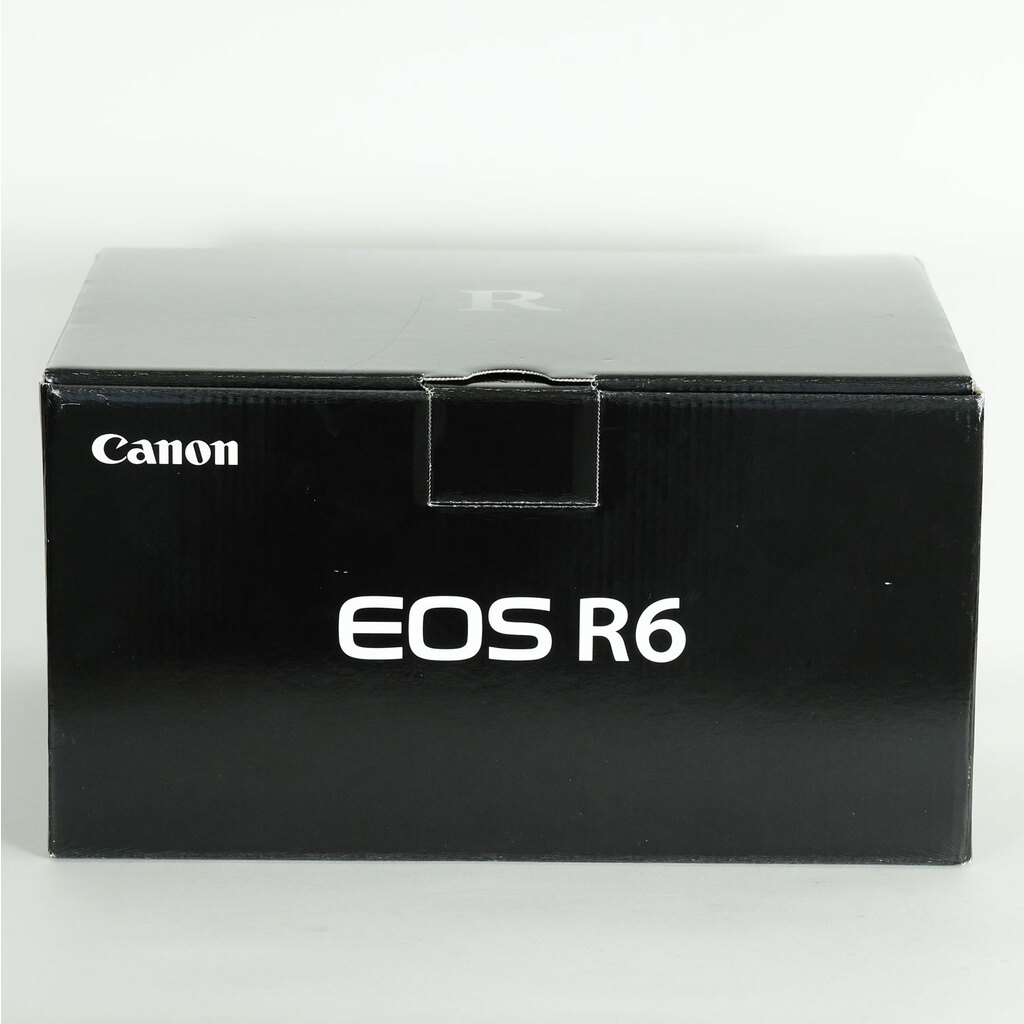 Canon EOS R6 Canon EOS R6